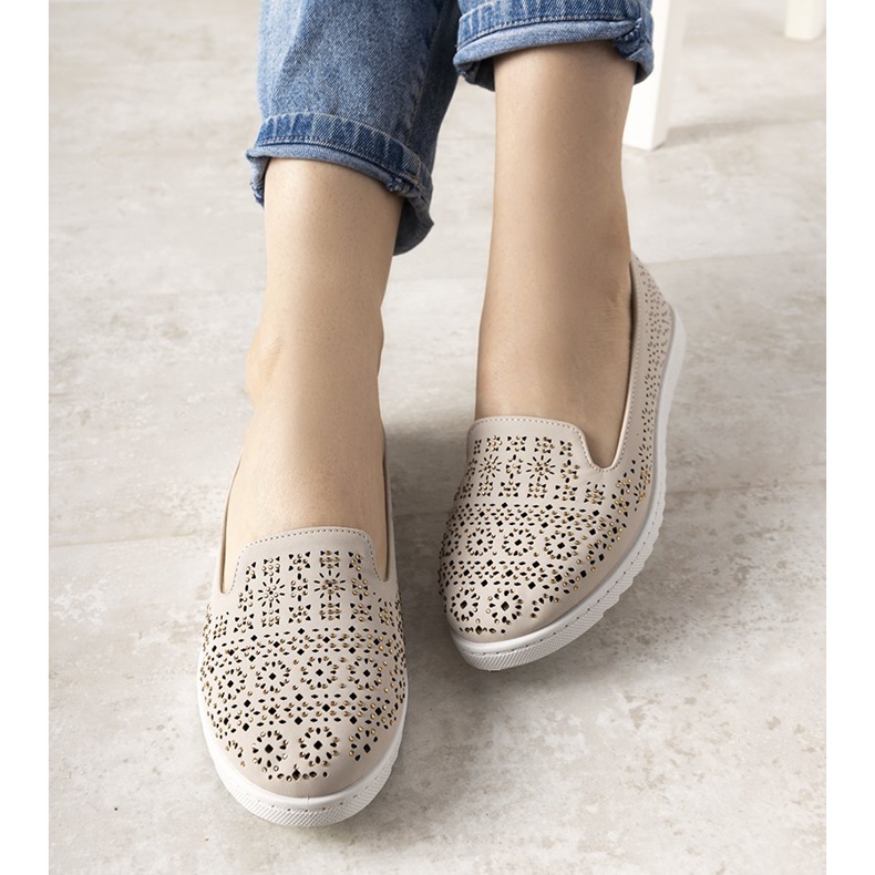 Beige Loafer mit durchbrochenem Catwalk-Muster 1