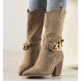 Beige Cowboystiefel auf dem Effie Post khaki 1
