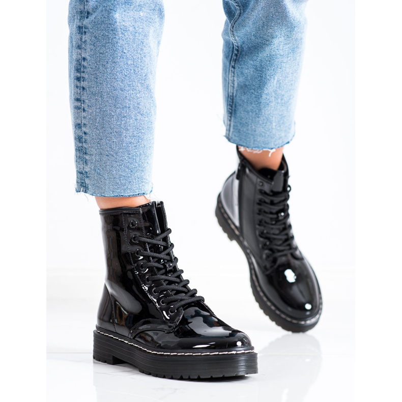 SHELOVET Schwarze Arbeiterstiefel mit Pelz 2