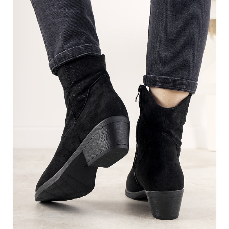 Schwarze Damenstiefel mit Cowboy-Akzent von Tello Cruz 1