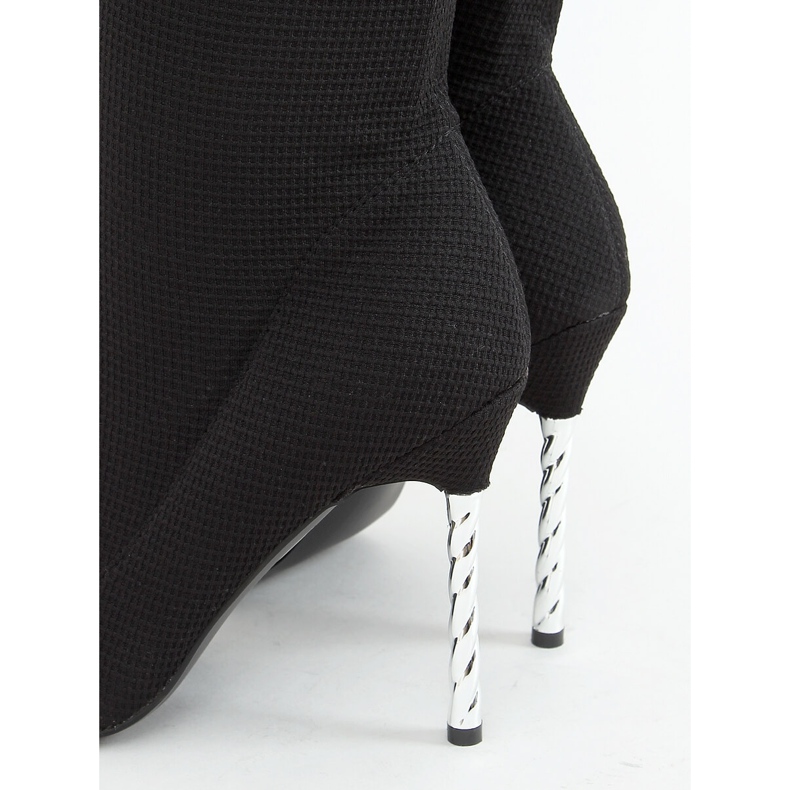 Schwarze Overknee-Stiefel auf einer High Heel-Socke TM032 Black 1