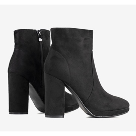 Merrados schwarze Stiefeletten für Damen 1