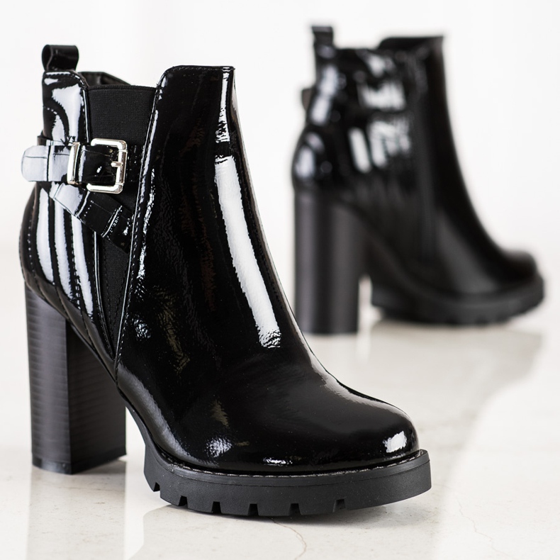 Erynn Stiefel mit hohen Absätzen schwarz 1