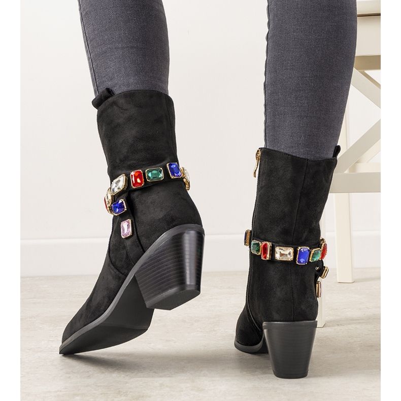 Schwarze Cowboystiefel mit bunten Mabella-Steinen 1
