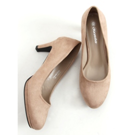 Pumps auf der beigen KZ600 Khaki-Plattform 1