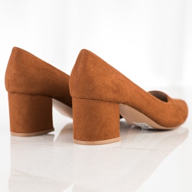 Sabatina Pumps in Spitz braun 1