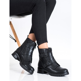 Queentina Gewärmte schwarze Arbeiter 2