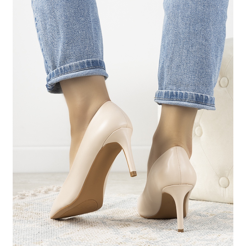 Beige klassische Pumps auf dem Isla Stilettoabsatz 1
