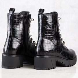 Bestelle Stilvolle isolierte Arbeiter schwarz 1