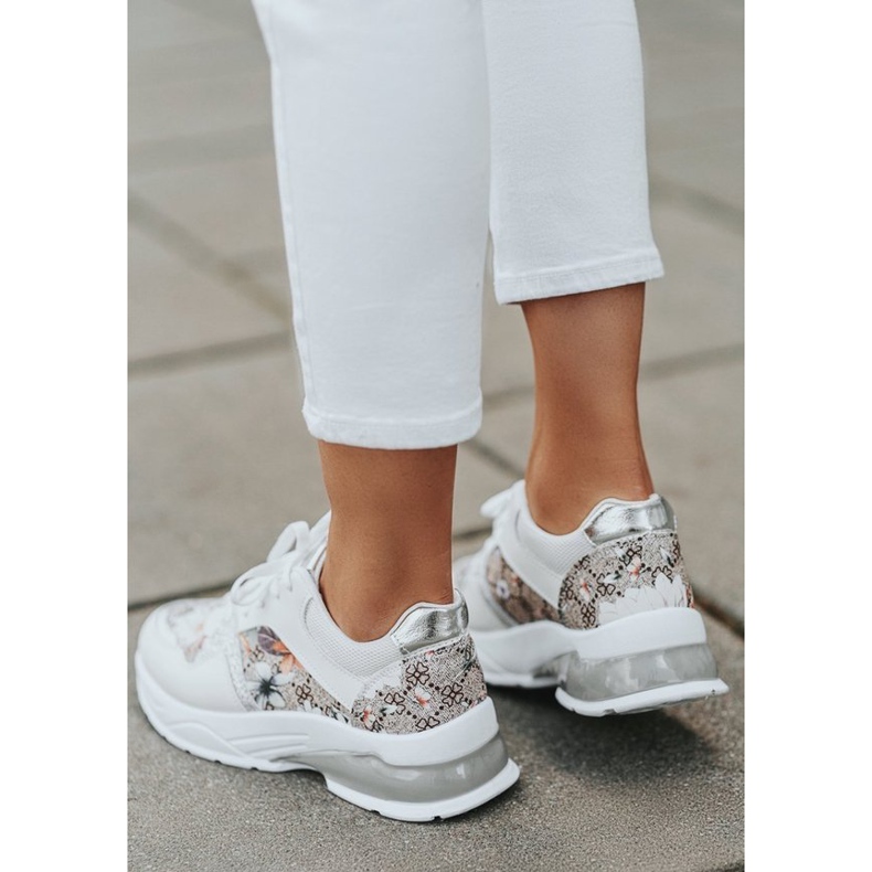 Weiße Damen Sportschuhe von Tia mehrfarbig 2