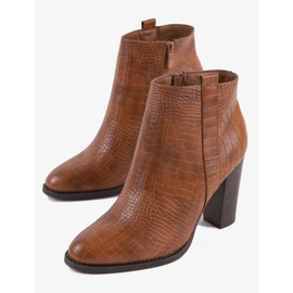 Kamelstiefel am Krokodilpfosten mit Remini-Muster braun 2