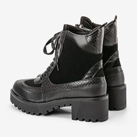 Flache Absätze aus schwarzem Velours 2