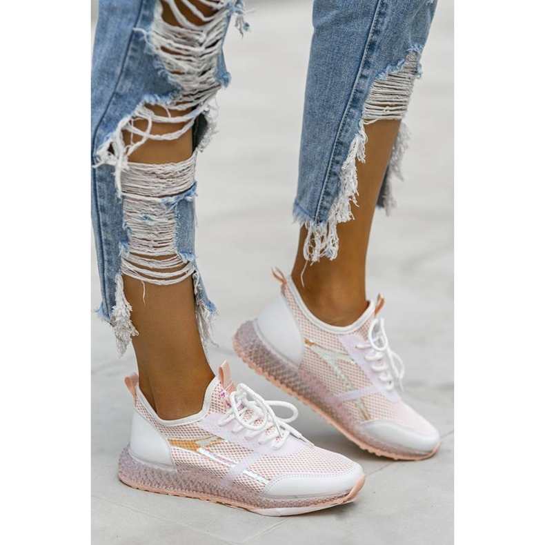 Weiße Sneaker mit kleinen Verzierungen rosa 1