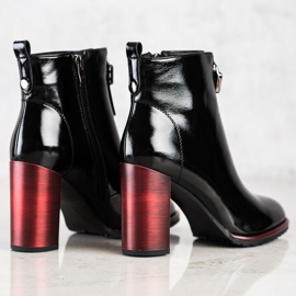 S. BARSKI Stilvolle lackierte Stiefel S.BARSKI schwarz 1