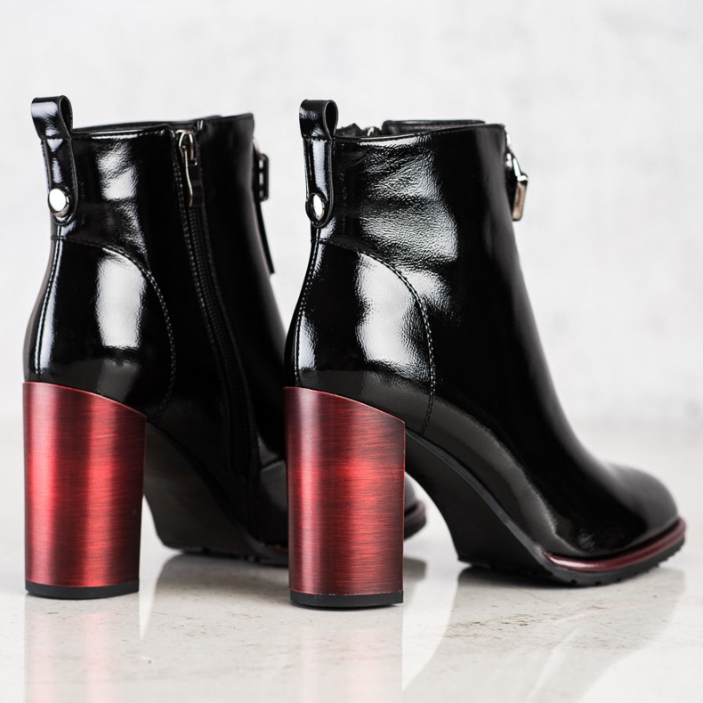 S. BARSKI Stilvolle lackierte Stiefel S.BARSKI schwarz 1