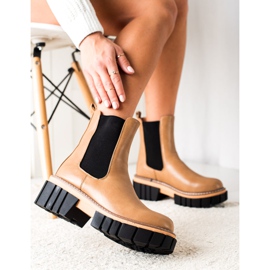 Seastar Chelsea Boots auf der Fashion-Plattform braun 1