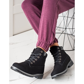 Diamantique Klassische schwarze Trapper 1