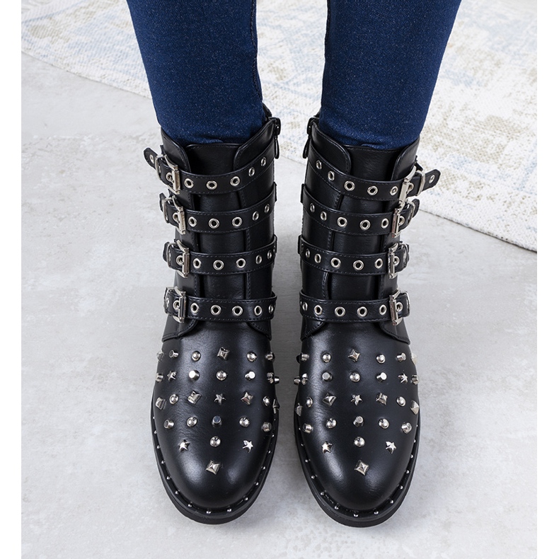 Schwarze, reich verzierte Damenstiefel von Meier 1