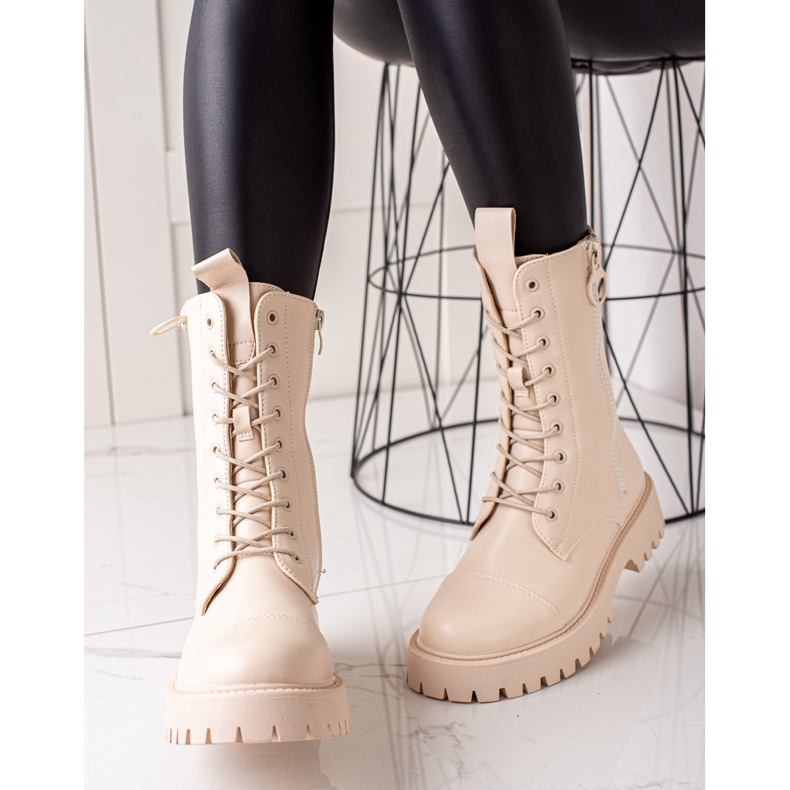 TRENDI Klassische beige Kampfstiefel 1