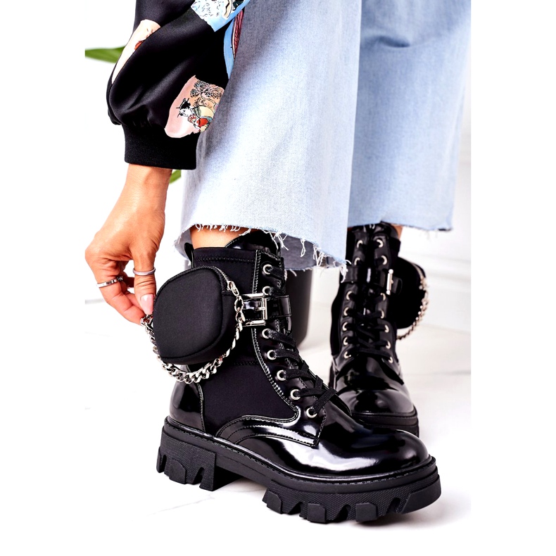 Isolierte Arbeiter von Frauen mit Niere und Kette Schwarz 3