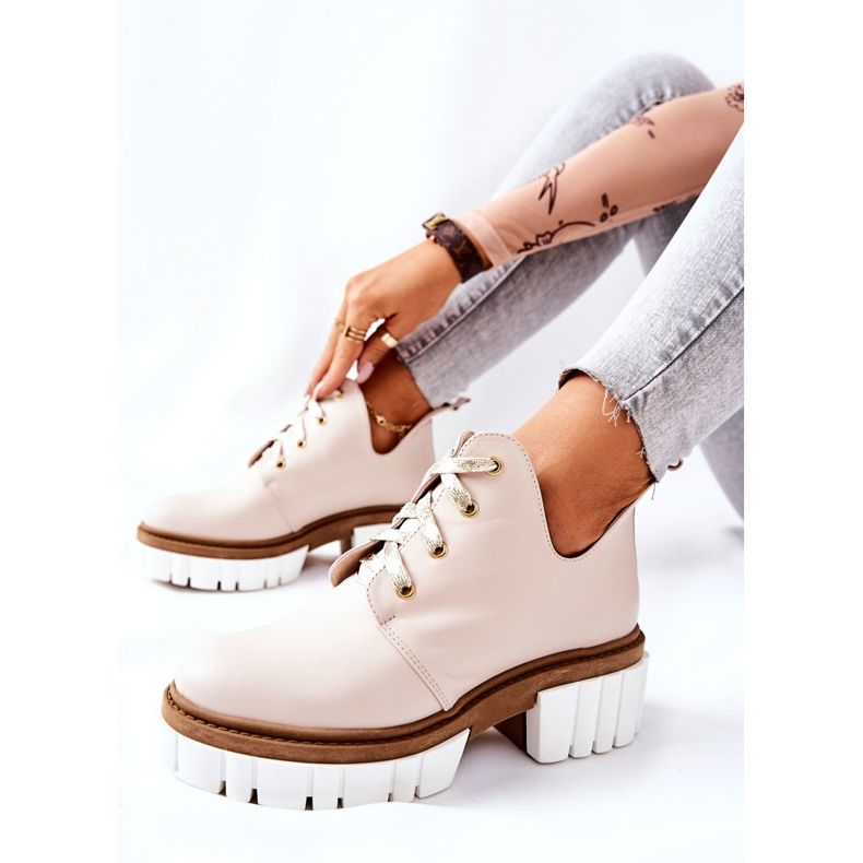 PA2 Lederstiefel mit Ausschnitt Beige Kaxo 1