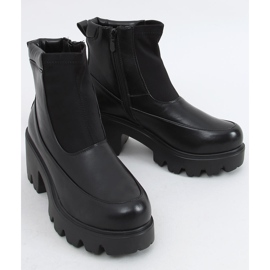Schwarze Stiefel auf dicken Sohlen CH19208 Schwarz 1