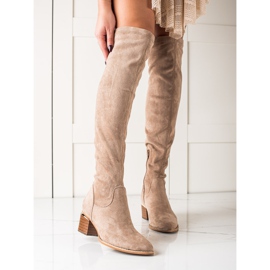 Evento Overknee-Stiefel am Pfosten beige 2