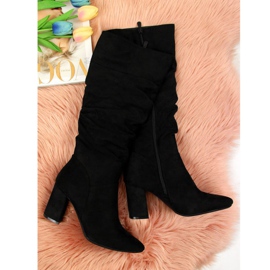 Stiefel isoliert, geknittert Vinceza W JAN42A schwarz 2