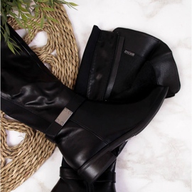 Schwarze Stiefel mit elastischem Filippo W PAW283 . isoliert 2