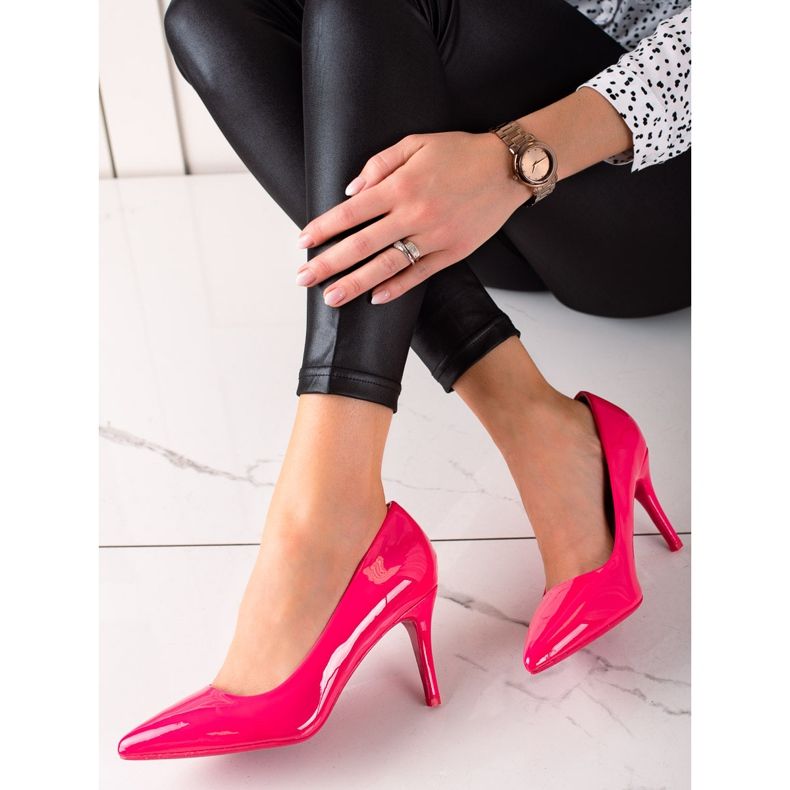 Best Shoes Rosa Lackierte Pumps 1