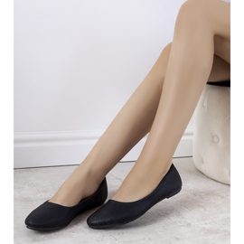 Schwarze Ballerinas aus Öko-Wildleder von Silma 2