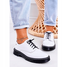 Damen Oxfords Maciejka Lederschuhe Lackiert Weiß 04087-11 2