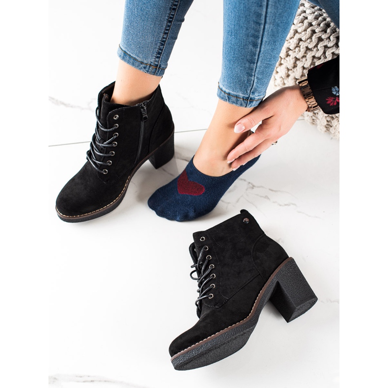 TRENDI Schnürstiefeletten schwarz 2