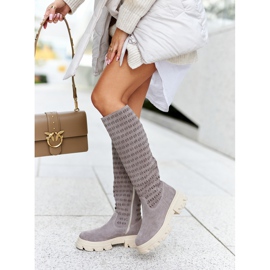 PA2 Wildlederstiefel mit durchbrochenem Muster Hellbraun Eldime 2