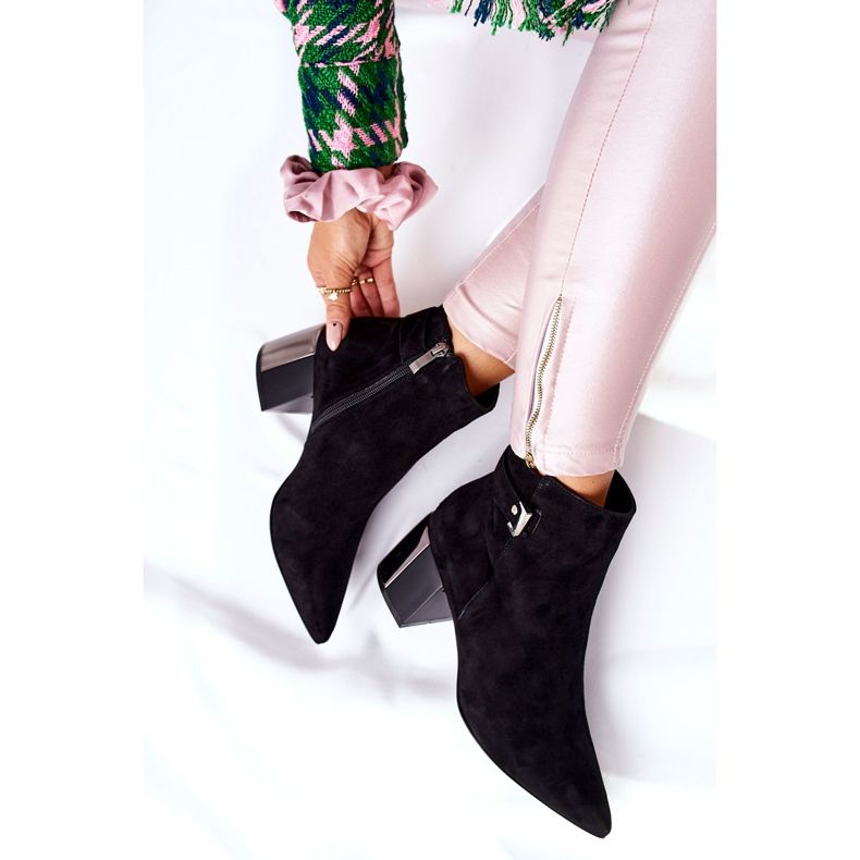 Lederstiefel auf einem Pfosten Laura Messi schwarz 2354 2