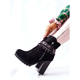 PG1 Wildlederstiefel auf einem hohen Post Black Besis schwarz 2