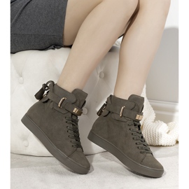 Grüne Stiefel für heidnische Damen 1