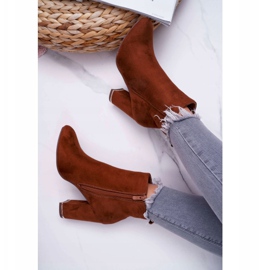 Kamelfarbene Damenstiefel mit hohem Absatz braun 4