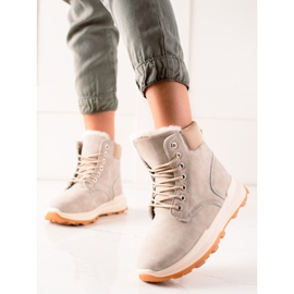 TRENDI Beige Trapper 1