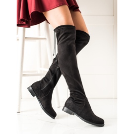 TRENDI Schwarze Musketiere 1