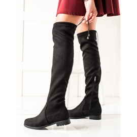 TRENDI Schwarze Musketiere 2