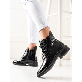 TRENDI Stylische Stiefel mit Muster schwarz 1