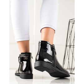 TRENDI Klassische lackierte Stiefel schwarz 1