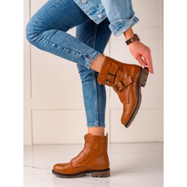 Kayla Braune Gelegenheitsarbeiter 1