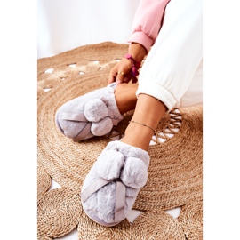 Graue Hausschuhe aus Pamppy-Pelz mit Pompons 2