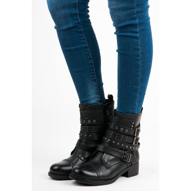 Erynn Schwarze Arbeiter mit Schnallen 2