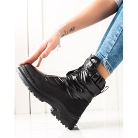 Weide Schwarze Schneestiefel auf dem Slider 1