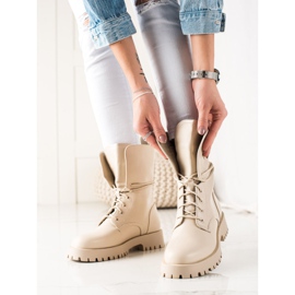 TRENDI Klassische große Trapper beige 1