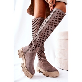 PA2 Kallede Hellbraune durchbrochene Wildlederstiefel beige 1