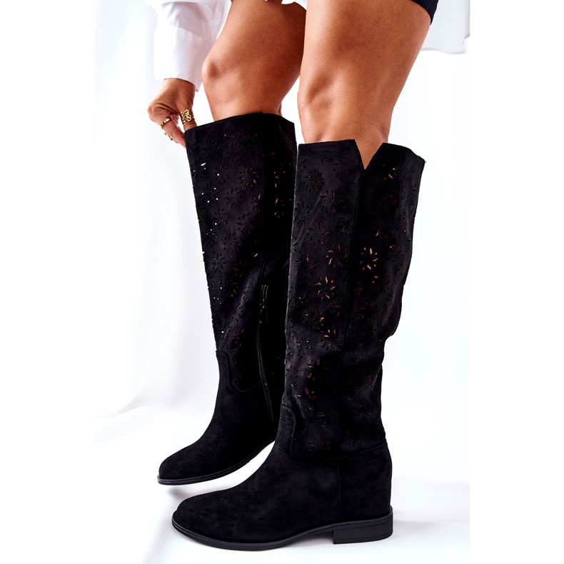 PG1 Durchbrochene Stiefel auf einem versteckten schwarzen Keilabsatz Lara rot 5